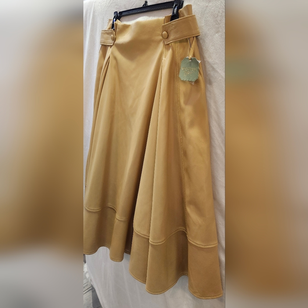 Faux Leather Ryegrass Skirt - Picture 3 of 7